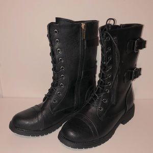 Buckle combat boots; black; women’s size 6.5